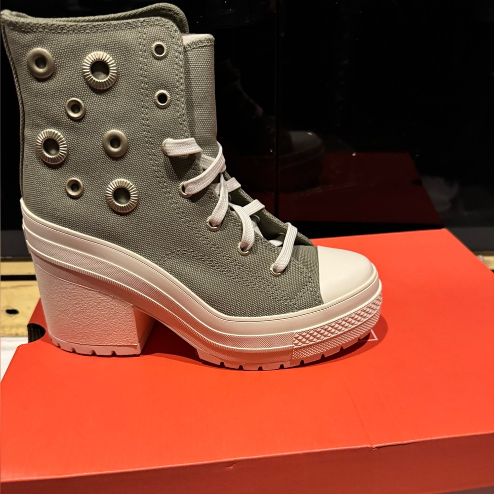 Converse Chuck 70 De Luxe Heel Hi High Top Metal Rings Light Field Surplus